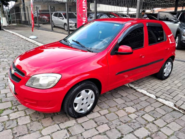 CHEVROLET - CELTA - 2013/2013 - Vermelha - R$ 34.900,00