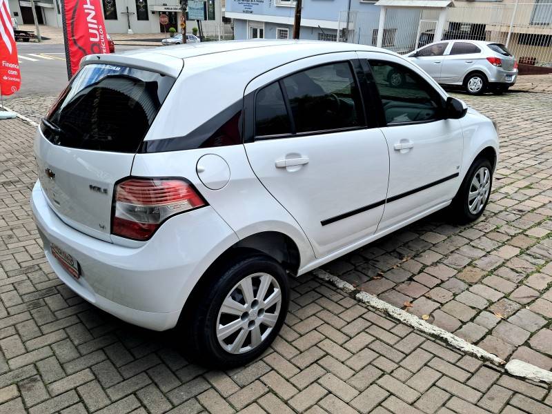 CHEVROLET - AGILE - 2011/2011 - Branca - R$ 35.900,00