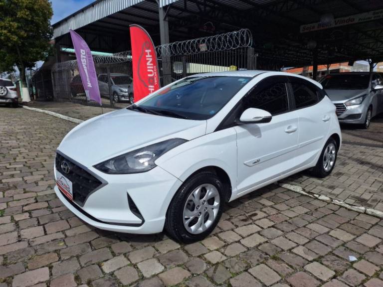 HYUNDAI - HB20 - 2020/2020 - Branca - R$ 62.900,00