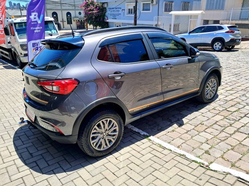 FIAT - ARGO - 2022/2023 - Cinza - R$ 83.900,00