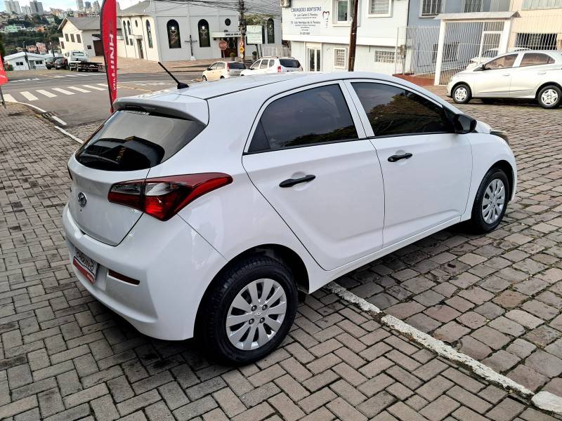 HYUNDAI - HB20 - 2018/2019 - Branca - R$ 56.900,00