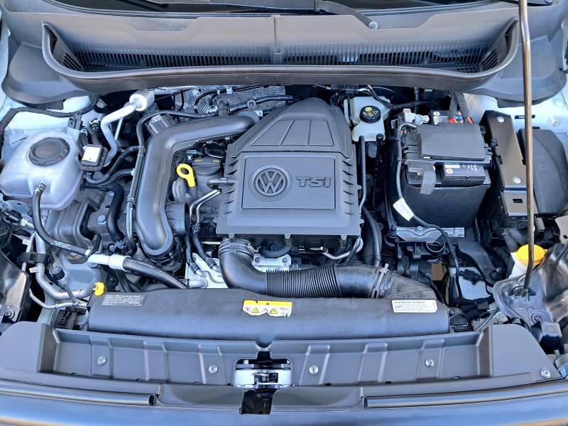 VOLKSWAGEN - T-CROSS - 2022/2023 - Branca - R$ 103.900,00