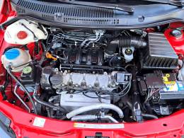VOLKSWAGEN - VOYAGE - 2013/2014 - Vermelha - R$ 42.900,00