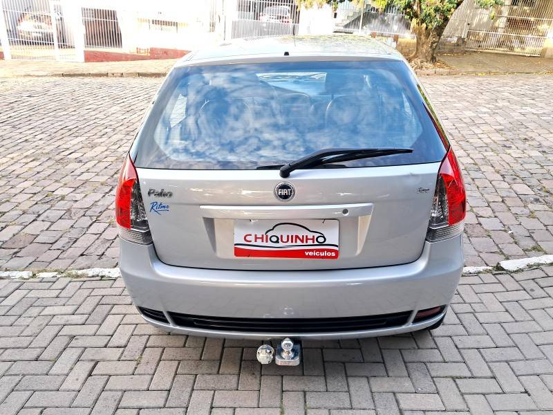FIAT - PALIO - 2007/2008 - Prata - R$ 25.900,00