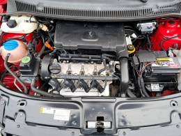 VOLKSWAGEN - FOX - 2014/2014 - Vermelha - R$ 42.900,00