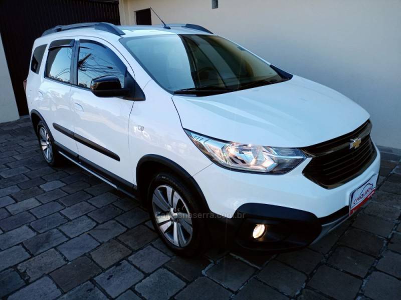 CHEVROLET - SPIN - 2020/2020 - Branca - R$ 80.900,00