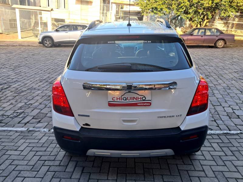 CHEVROLET - TRACKER - 2014/2014 - Branca - R$ 69.900,00