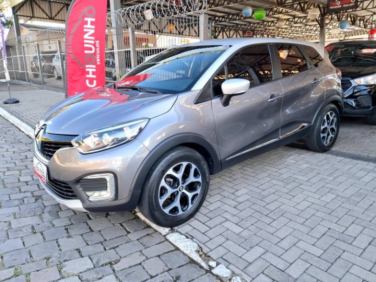 RENAULT - CAPTUR - 2020/2021 - Cinza - R$ 87.900,00