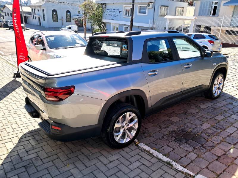 CHEVROLET - MONTANA - 2024/2025 - Prata - R$ 159.490,00
