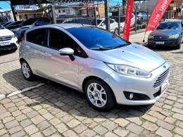 FORD - FIESTA - 2013/2014 - Prata - R$ 39.900,00