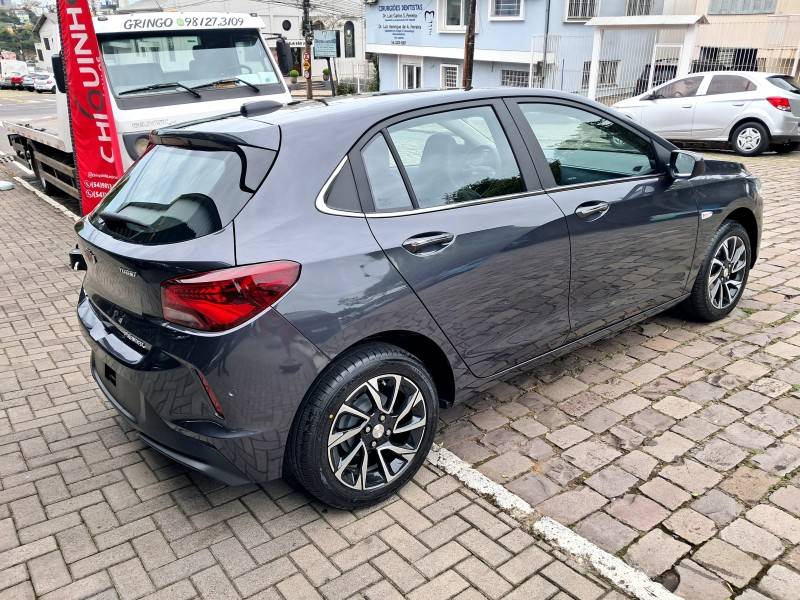 CHEVROLET - ONIX - 2025/2026 - Cinza - R$ 129.190,00