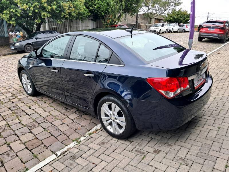 CHEVROLET - CRUZE - 2015/2015 - Azul - R$ 67.900,00