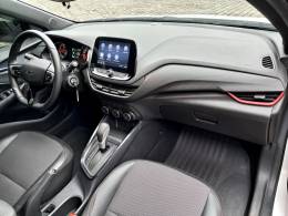 CHEVROLET - ONIX - 2023/2024 - Branca - R$ 96.900,00