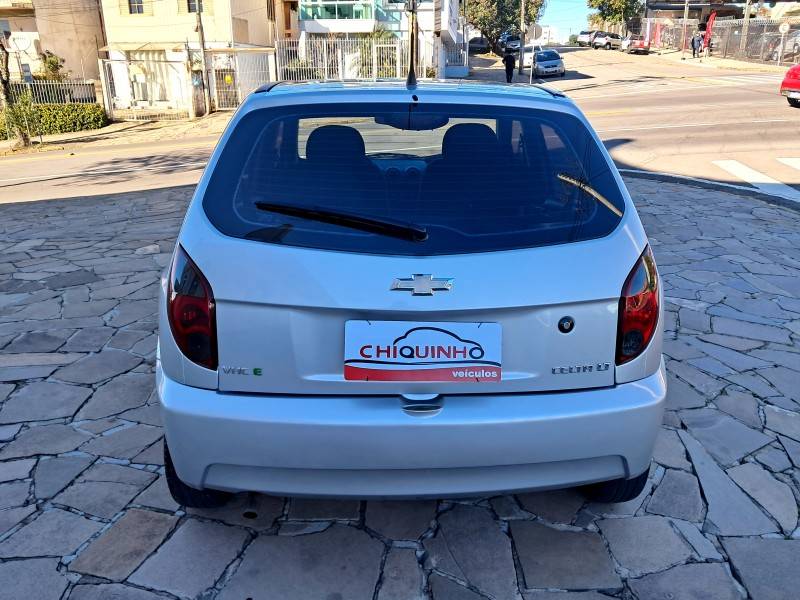 CHEVROLET - CELTA - 2013/2014 - Prata - R$ 36.900,00