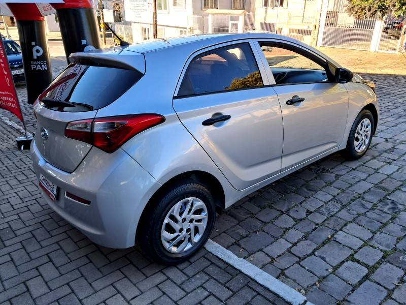 HYUNDAI - HB20 - 2018/2018 - Prata - R$ 54.900,00