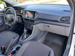 VOLKSWAGEN - T-CROSS - 2022/2023 - Branca - R$ 103.900,00