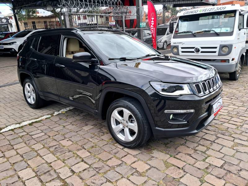 JEEP - COMPASS - 2017/2018 - Preta - R$ 92.900,00