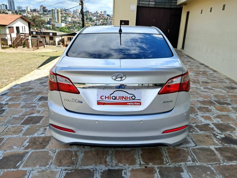HYUNDAI - HB20S - 2017/2018 - Cinza - R$ 65.900,00
