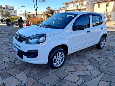 FIAT - UNO - 2021/2021 - Branca - R$ 49.900,00