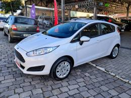 FORD - FIESTA - 2016/2016 - Branca - R$ 49.900,00