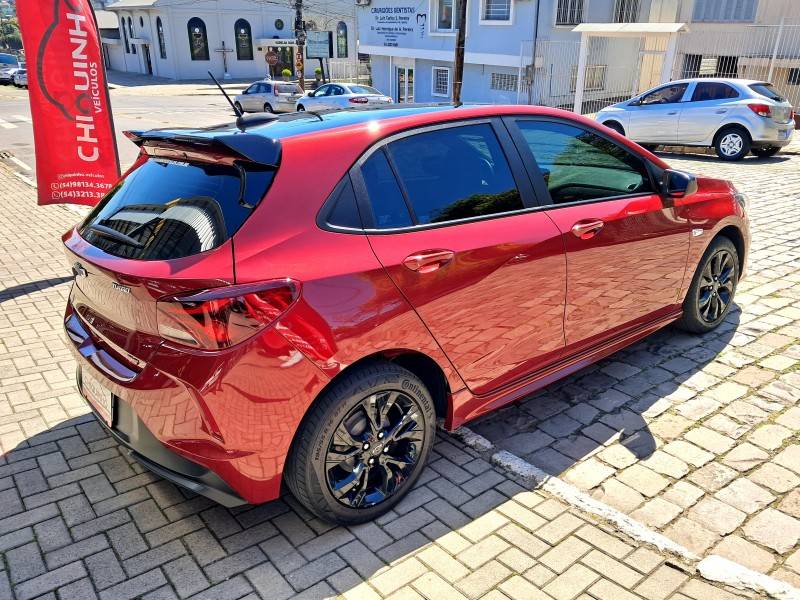 CHEVROLET - ONIX - 2023/2024 - Vermelha - R$ 96.900,00