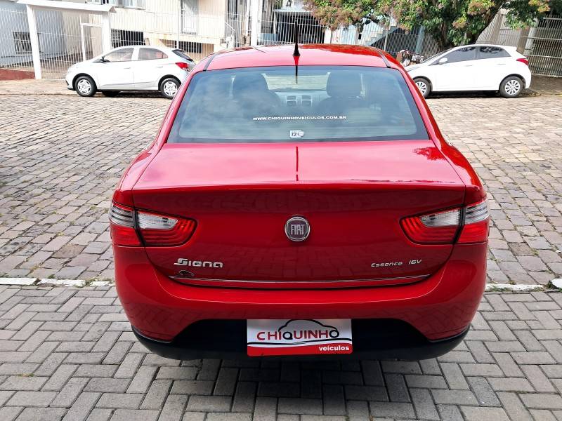 FIAT - GRAND SIENA - 2014/2015 - Vermelha - R$ 42.900,00