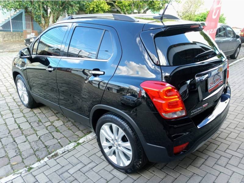 CHEVROLET - TRACKER - 2018/2018 - Preta - R$ 95.900,00