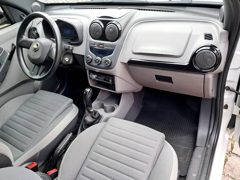 CHEVROLET - AGILE - 2011/2011 - Branca - R$ 35.900,00