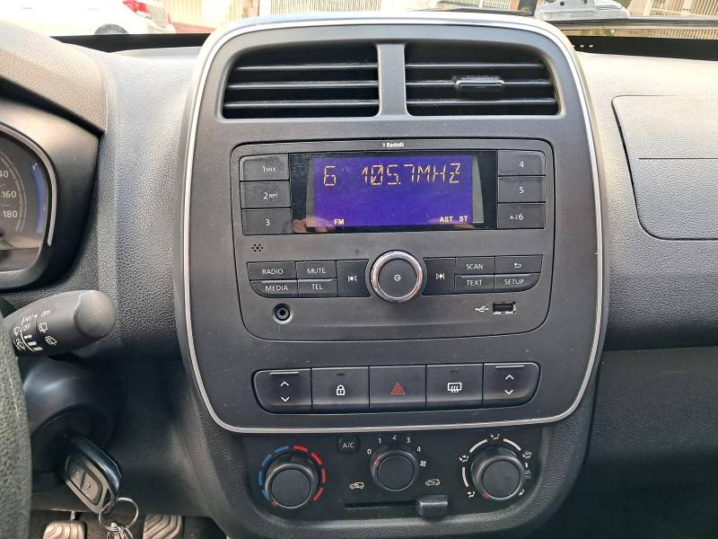 RENAULT - KWID - 2018/2019 - Branca - R$ 44.900,00