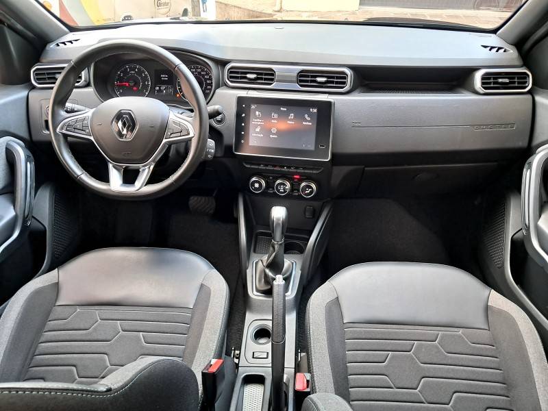 RENAULT - DUSTER - 2020/2021 - Preta - R$ 93.900,00