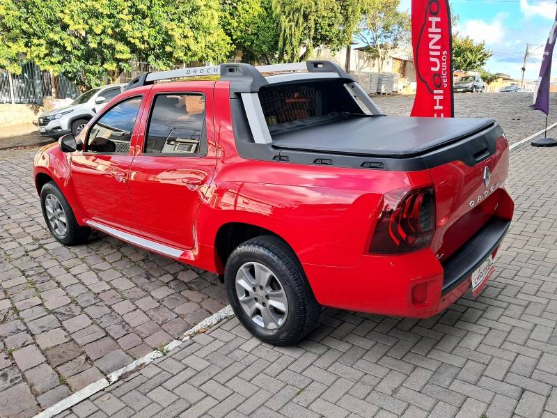 RENAULT - DUSTER OROCH - 2018/2018 - Vermelha - R$ 82.900,00