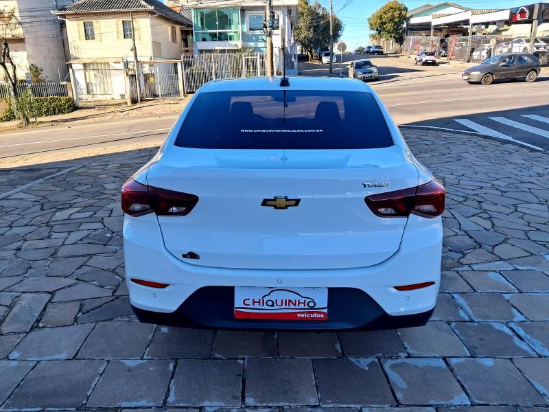 CHEVROLET - ONIX - 2022/2022 - Branca - R$ 79.900,00