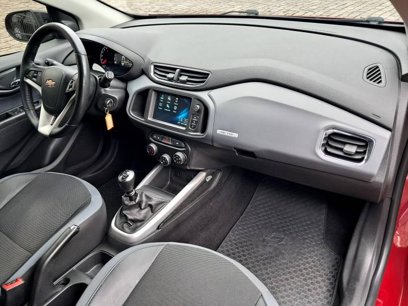 CHEVROLET - ONIX - 2019/2019 - Vermelha - R$ 69.900,00