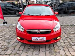 FIAT - GRAND SIENA - 2014/2015 - Vermelha - R$ 42.900,00