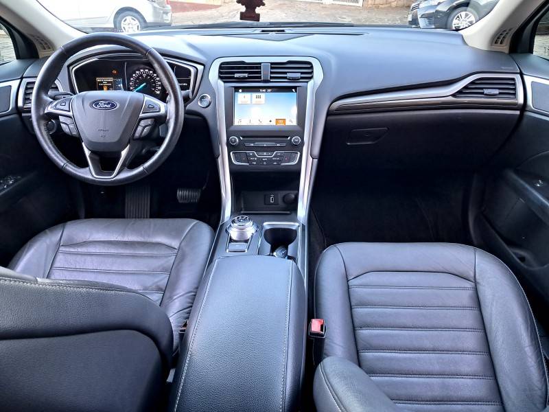 FORD - FUSION - 2018/2018 - Cinza - R$ 91.900,00
