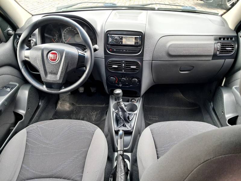 FIAT - SIENA - 2015/2015 - Branca - R$ 39.900,00