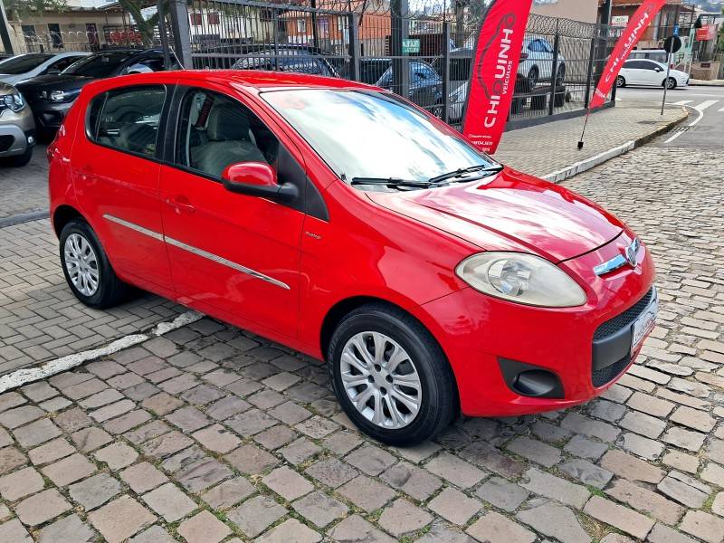 FIAT - PALIO - 2012/2013 - Vermelha - R$ 38.900,00