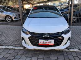 CHEVROLET - ONIX - 2022/2023 - Branca - R$ 89.900,00