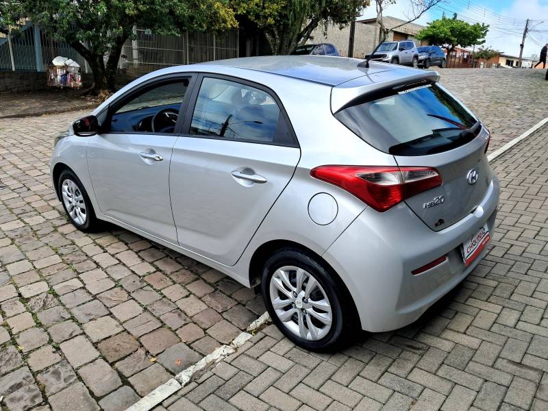 HYUNDAI - HB20 - 2016/2016 - Prata - R$ 49.900,00