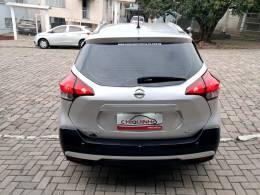 NISSAN - KICKS - 2019/2020 - Prata - R$ 87.900,00
