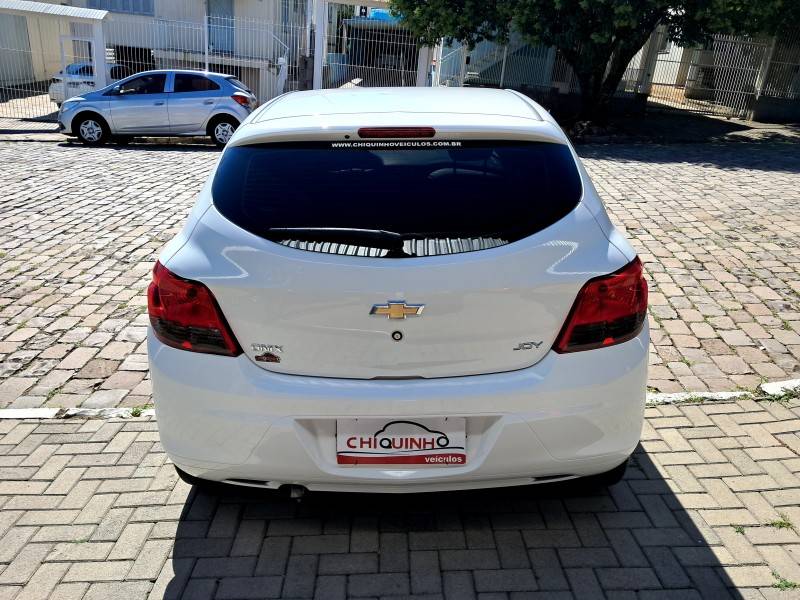 CHEVROLET - ONIX - 2019/2019 - Branca - R$ 53.900,00