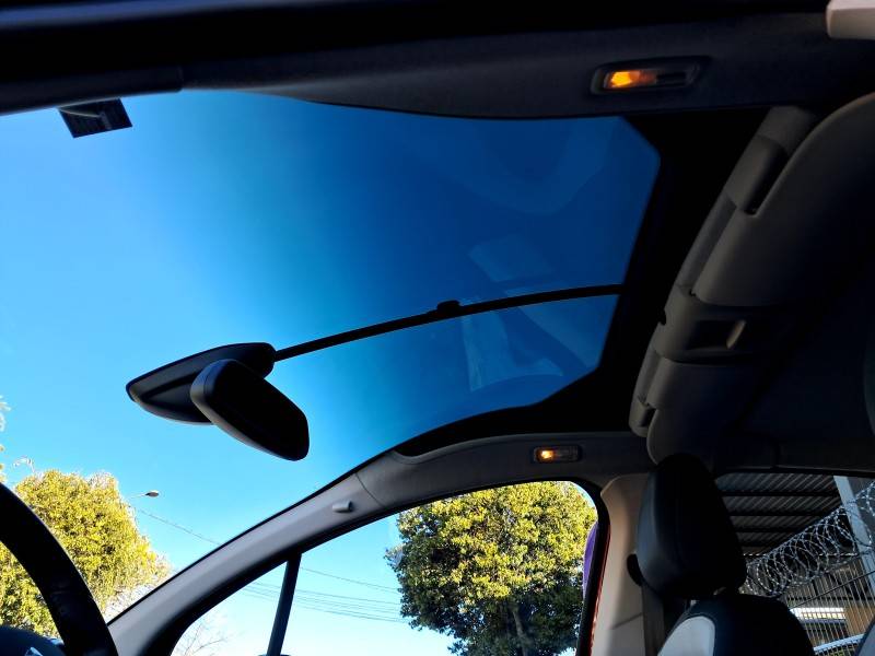 CITROËN - C3 - 2016/2017 - Vermelha - R$ 55.900,00