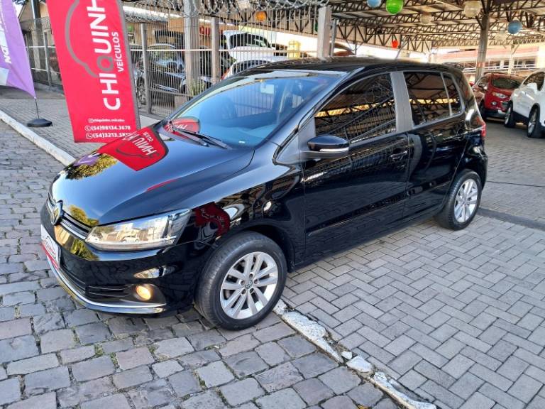 VOLKSWAGEN - FOX - 2018/2019 - Preta - R$ 59.900,00