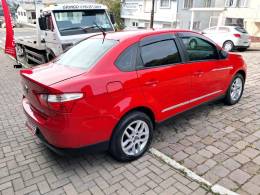 FIAT - GRAND SIENA - 2014/2015 - Vermelha - R$ 42.900,00