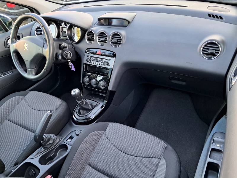 PEUGEOT - 308 - 2014/2015 - Branca - R$ 49.900,00