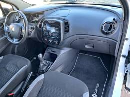 RENAULT - CAPTUR - 2017/2018 - Branca - R$ 69.900,00
