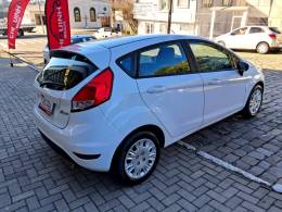 FORD - FIESTA - 2016/2016 - Branca - R$ 49.900,00