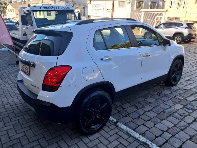 CHEVROLET - TRACKER - 2014/2014 - Branca - R$ 69.900,00