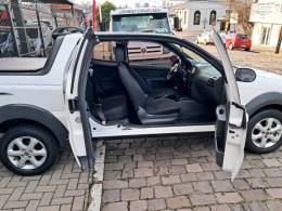 FIAT - STRADA - 2018/2019 - Branca - R$ 76.900,00