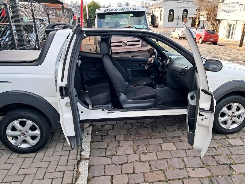 FIAT - STRADA - 2018/2019 - Branca - R$ 76.900,00